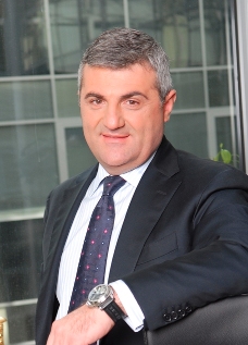 Голова Наглядової ради АТ «Піреус Банк МКБ» Янніс Кіріакопулос