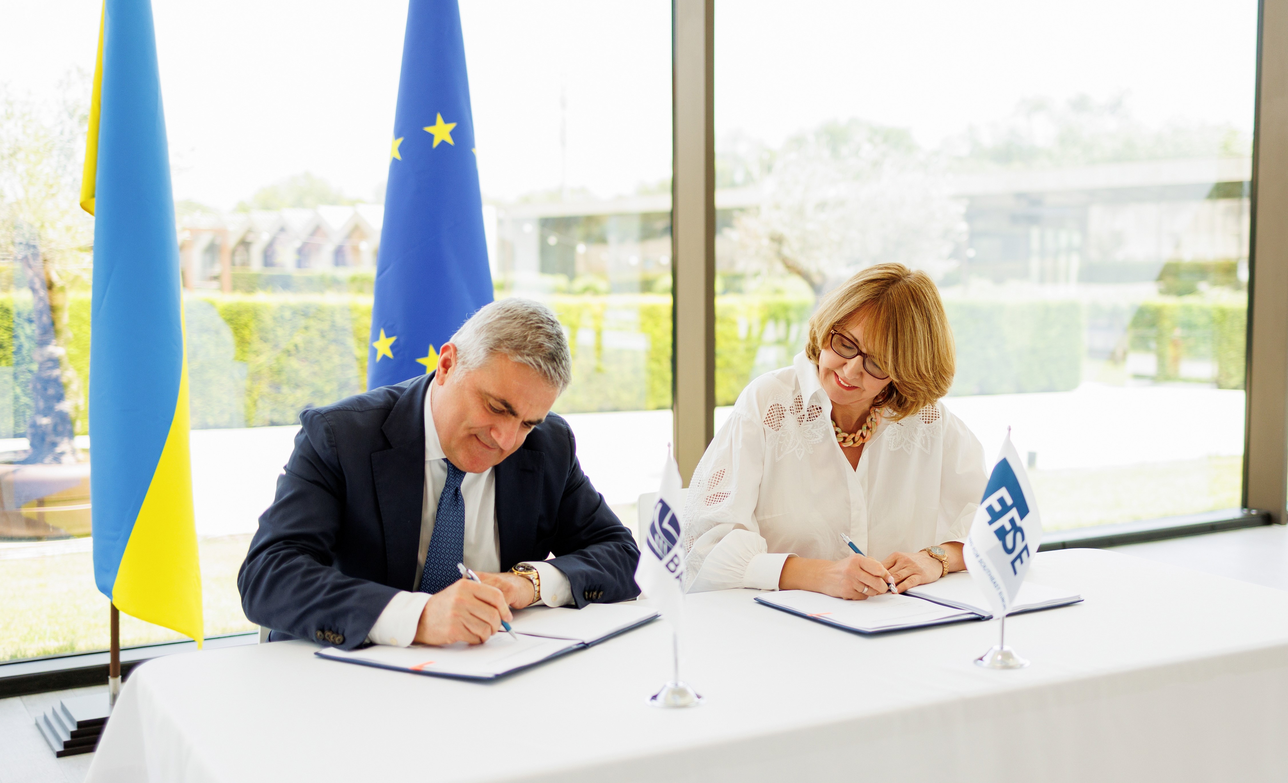 Piraeus Bank and EFSE Allocate €11 Million to Support Ukrainian MSMEs through Grants and Loans  зображення